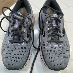 Brooks Gray and Purple Running Shoes
